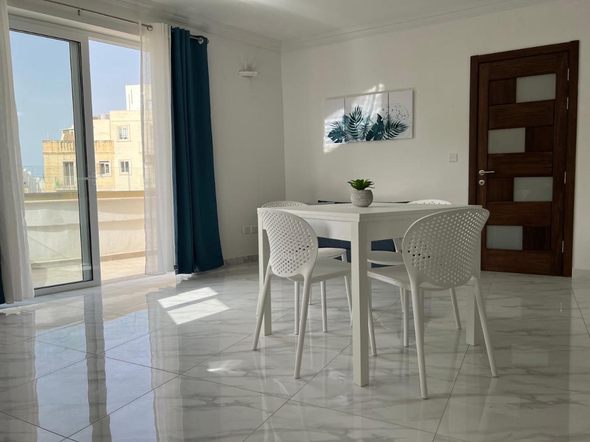 Condo With Patio Overlooking Piazza Gzira Eksteriør bilde