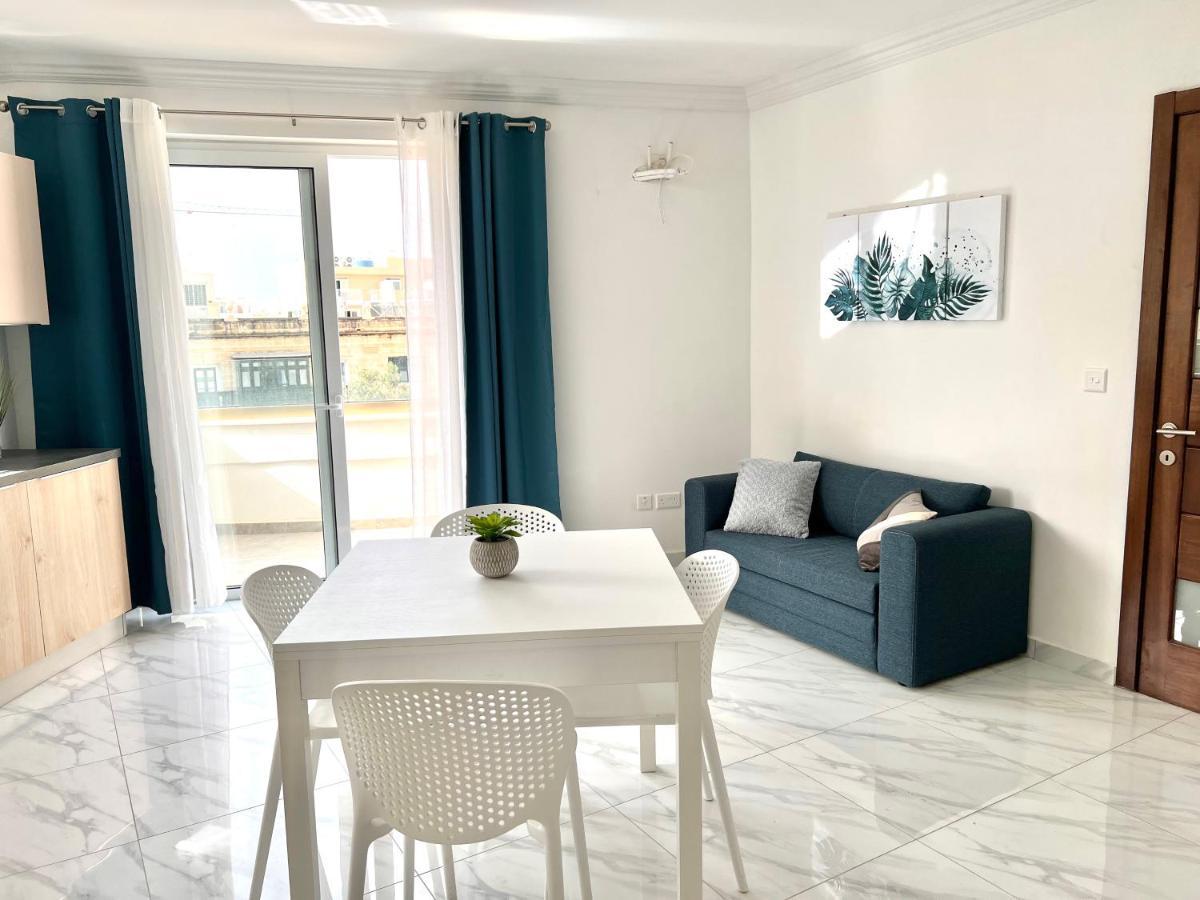 Condo With Patio Overlooking Piazza Gzira Eksteriør bilde